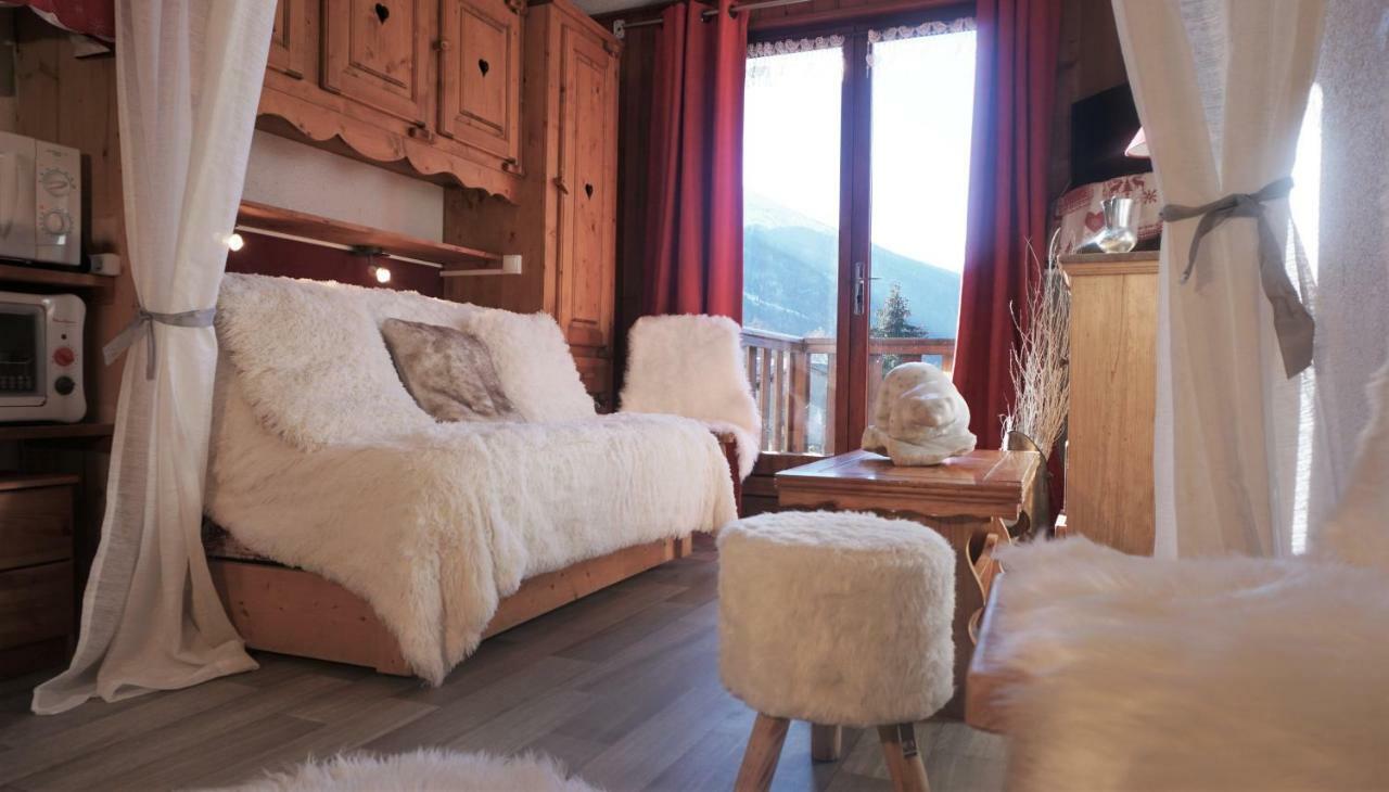 Locations Berne Milesi Apartment Lanslevillard Bagian luar foto